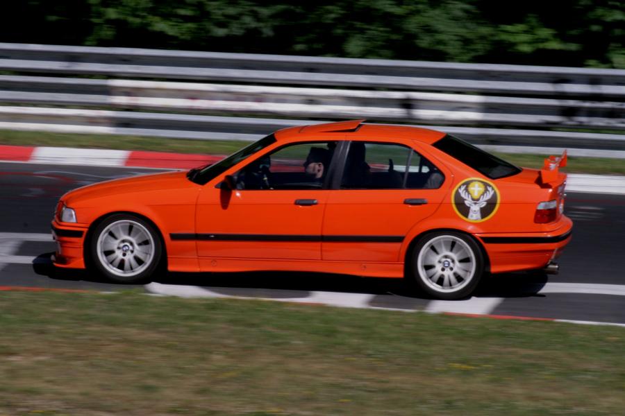  BMW M3 1996 года  (фото 11 из 14)
